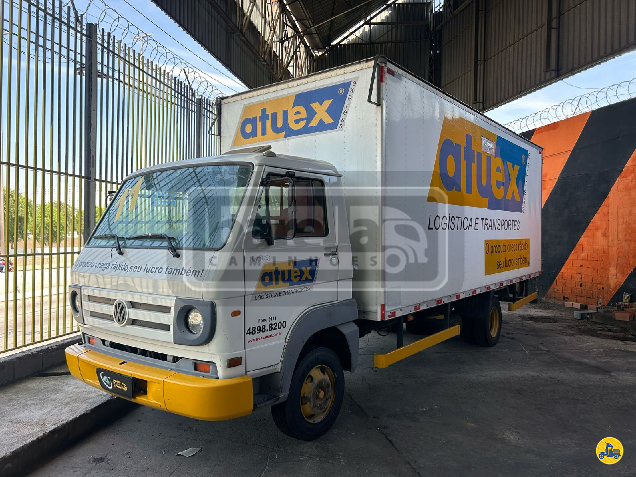 CAMINHAO VOLKSWAGEN VW 8150 Baú Furgão 3/4 4x2 Barella Caminhões OSASCO SÃO PAULO SP